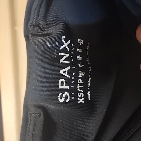 Spanx By Sara Blakely size XS/TP Floral - Picture 7 of 9